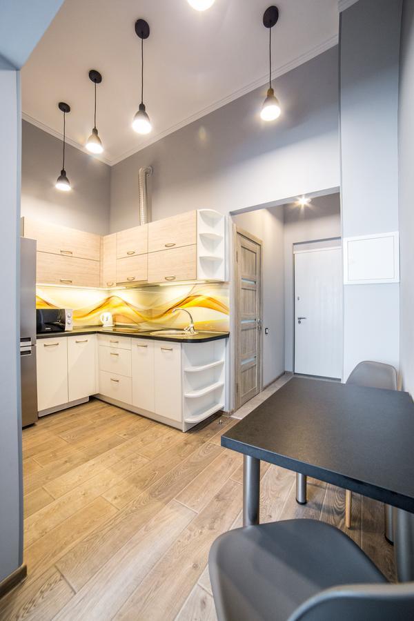 Apart Hotel On Rynok Square Lviv Ngoại thất bức ảnh